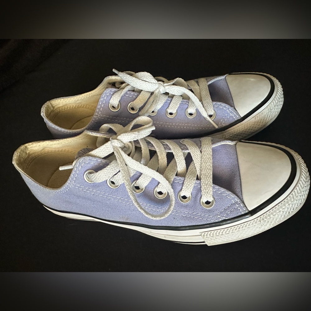 Light purple converse